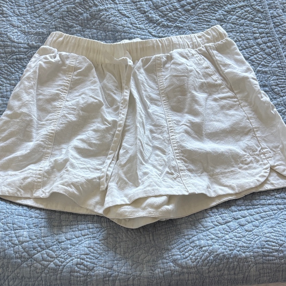Women's White Elastic-Waist linen- like Shorts with Drawstring